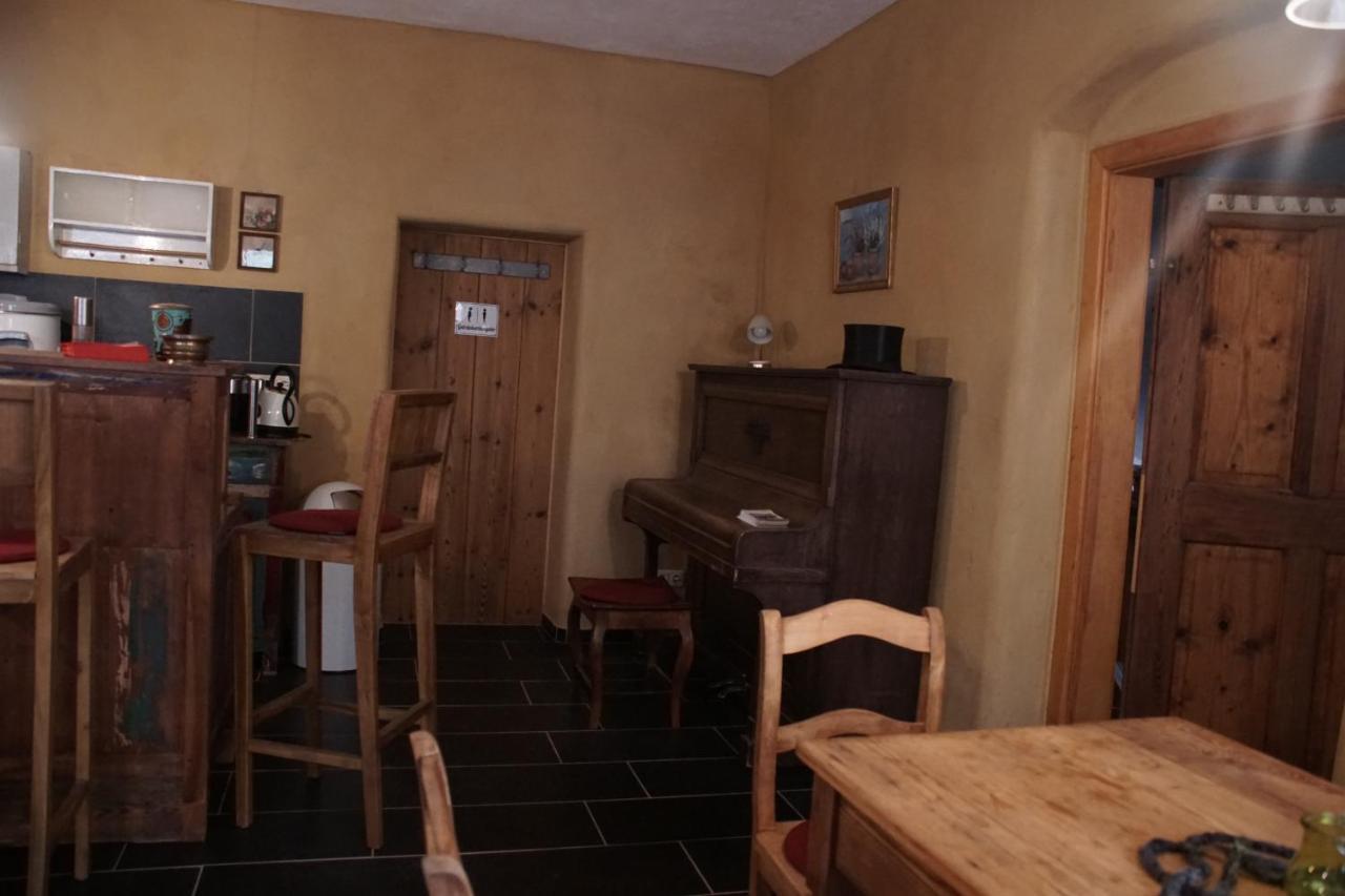 Pension Zum Hirschstein Greiz Exterior photo